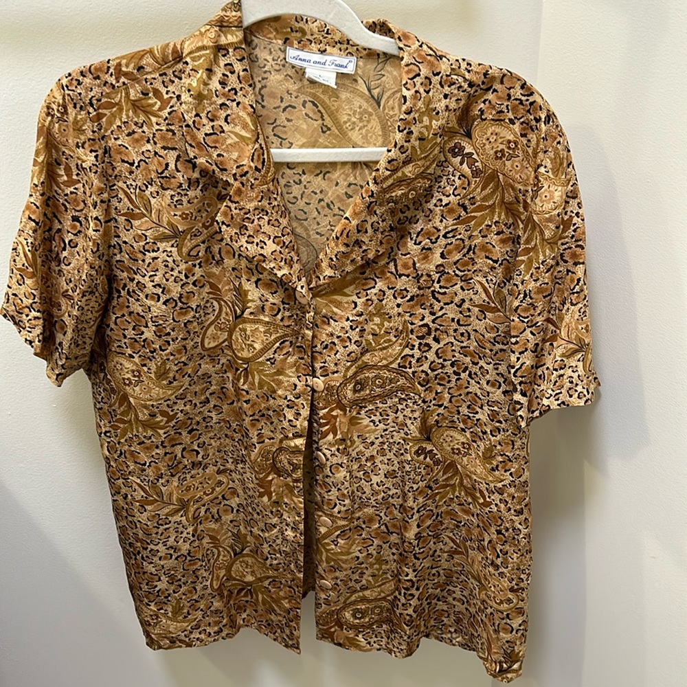 Anna and Frank leopard print,size L, 100% silk blouse, like new